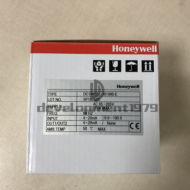 1PC NEW Honeywell temperature controller DC1040CL-301000-E