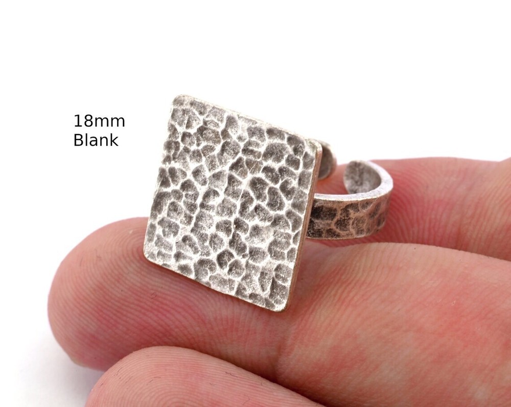 Square Hammered Adjustable Ring Blank-Antique Silver Plated Brass 18mm 4950
