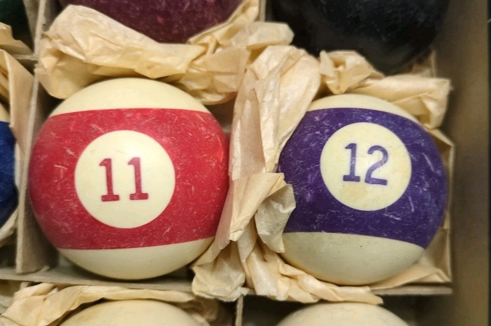 vintage billiard ball set