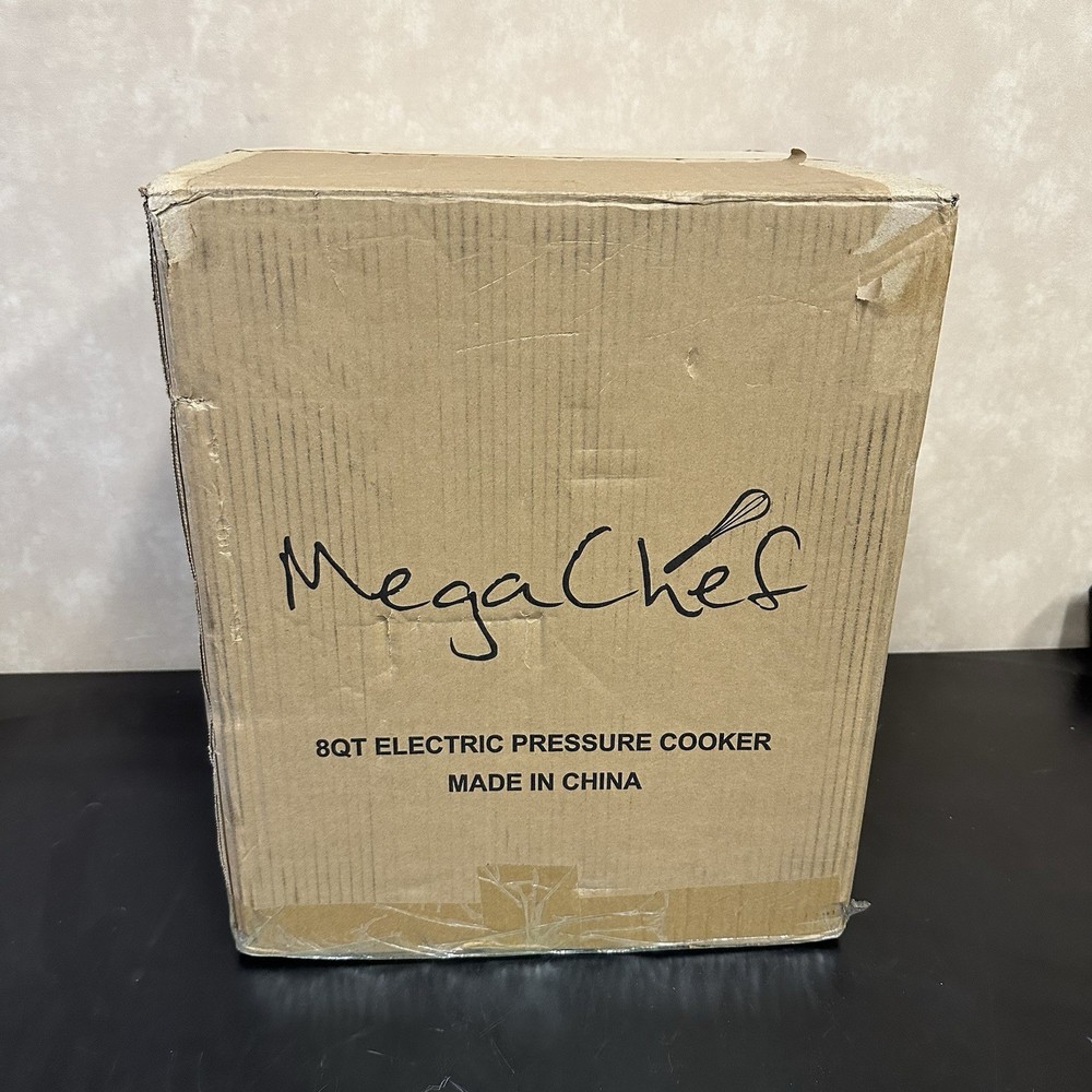 Megachef 8 Quart Digital Pressure Cooker with 13 Pre-set Multi Function Features