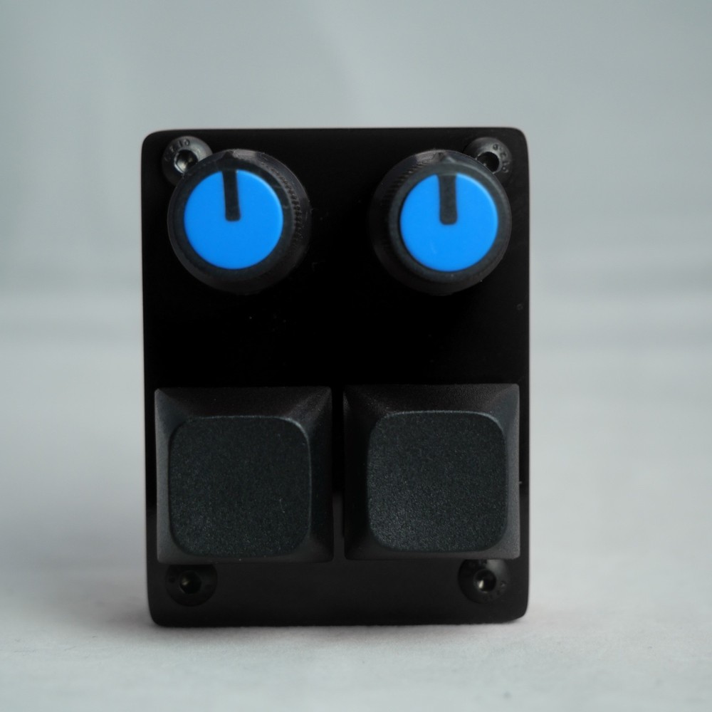 madMidiMini Compact Midi Controller with 2 Note Buttons 2 Potentiometers and LED