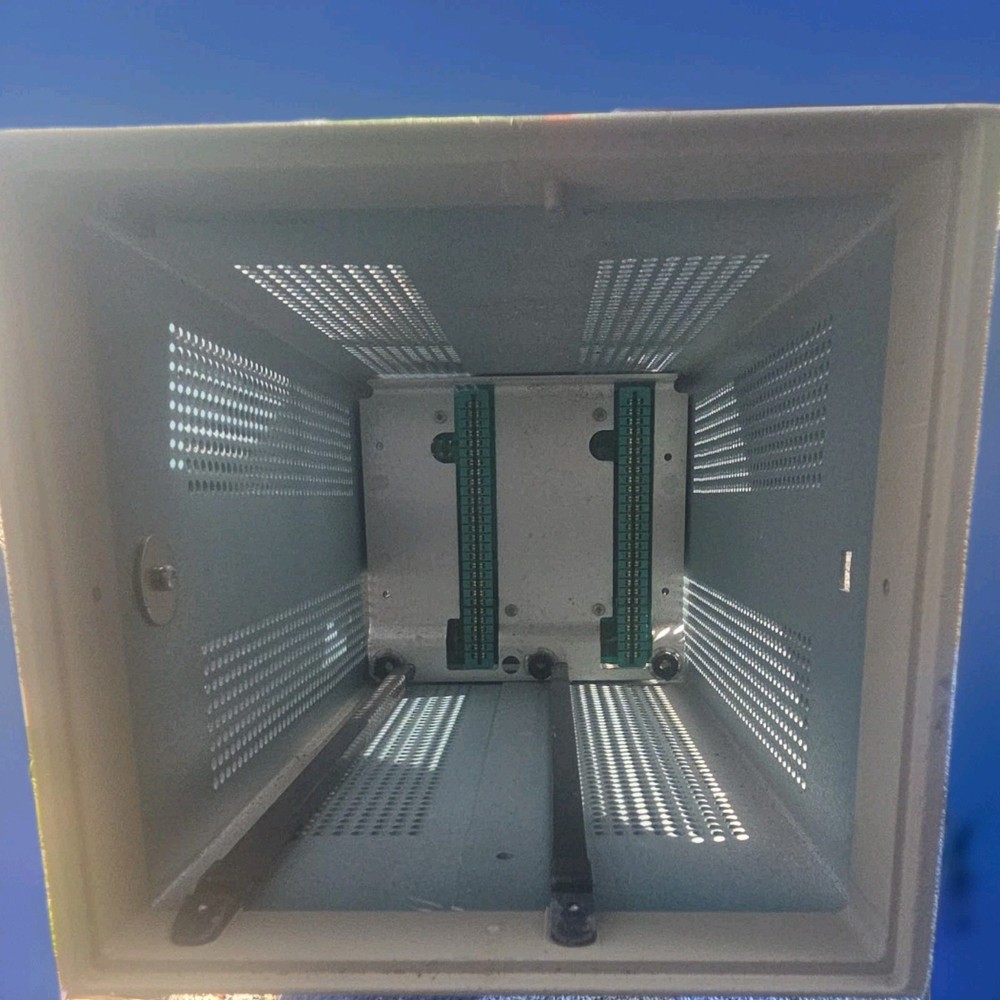 2 Tektronix TM502A Power Module Mainframe