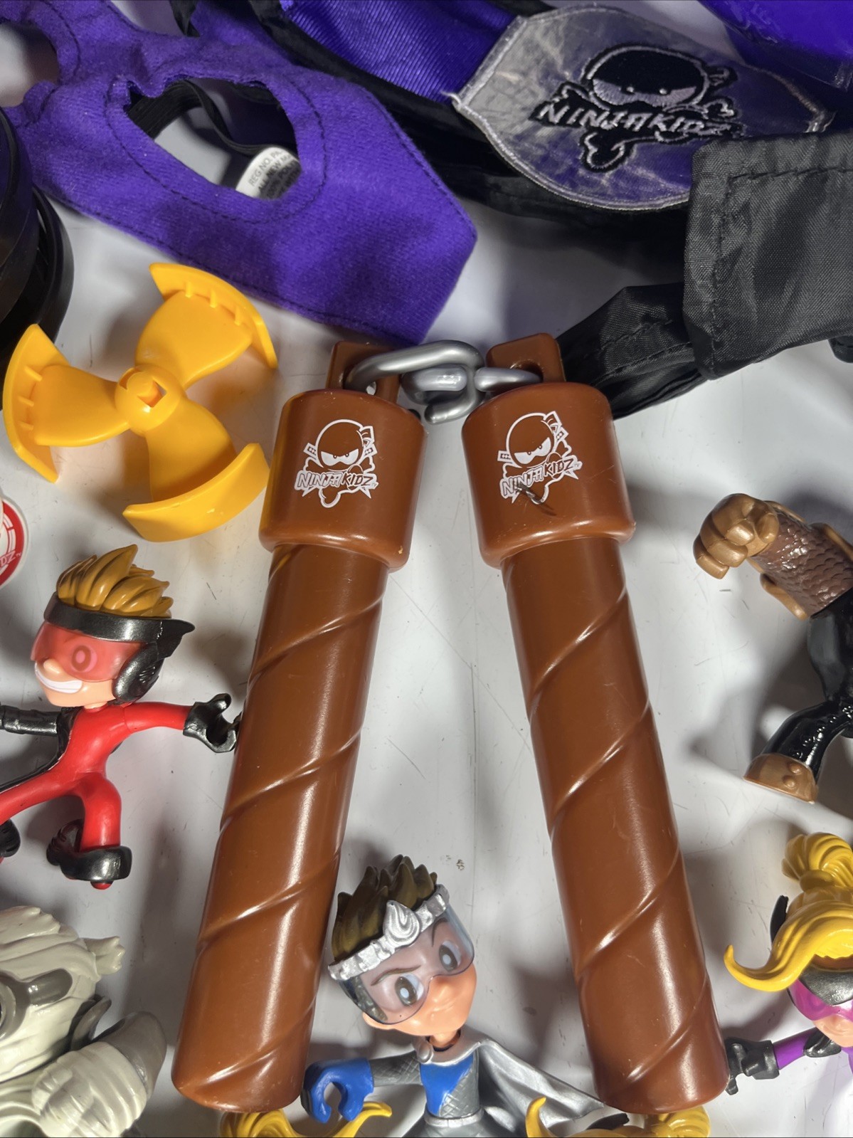 Ninja Kidz Lot Giant Mystery Ball Toy Purple/Red Case Figures Costume Mask Belt