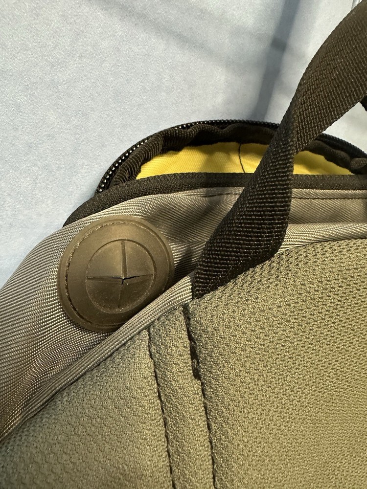 CamelBak Flashflo Hiking Camping Backpacking Hydration Hydro Backpack Yellow BLK