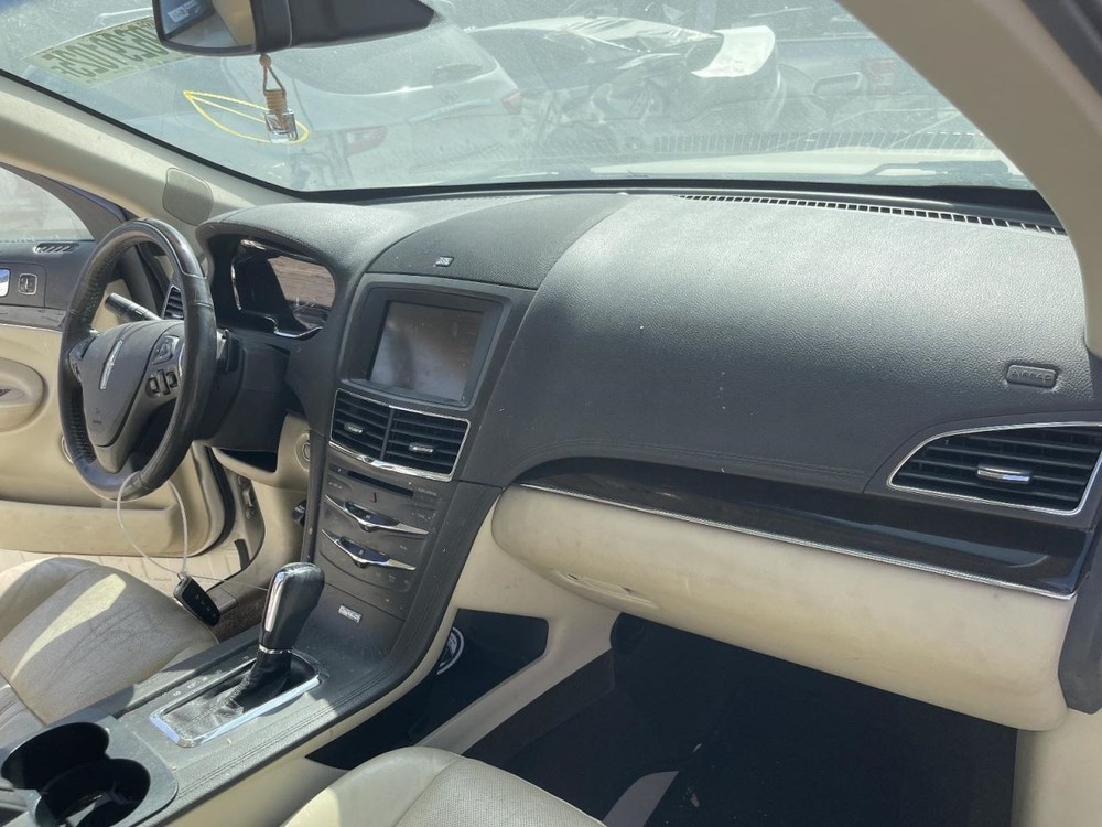 Camera Front Windshield Mounted Fits 10-19 MKT 1009443