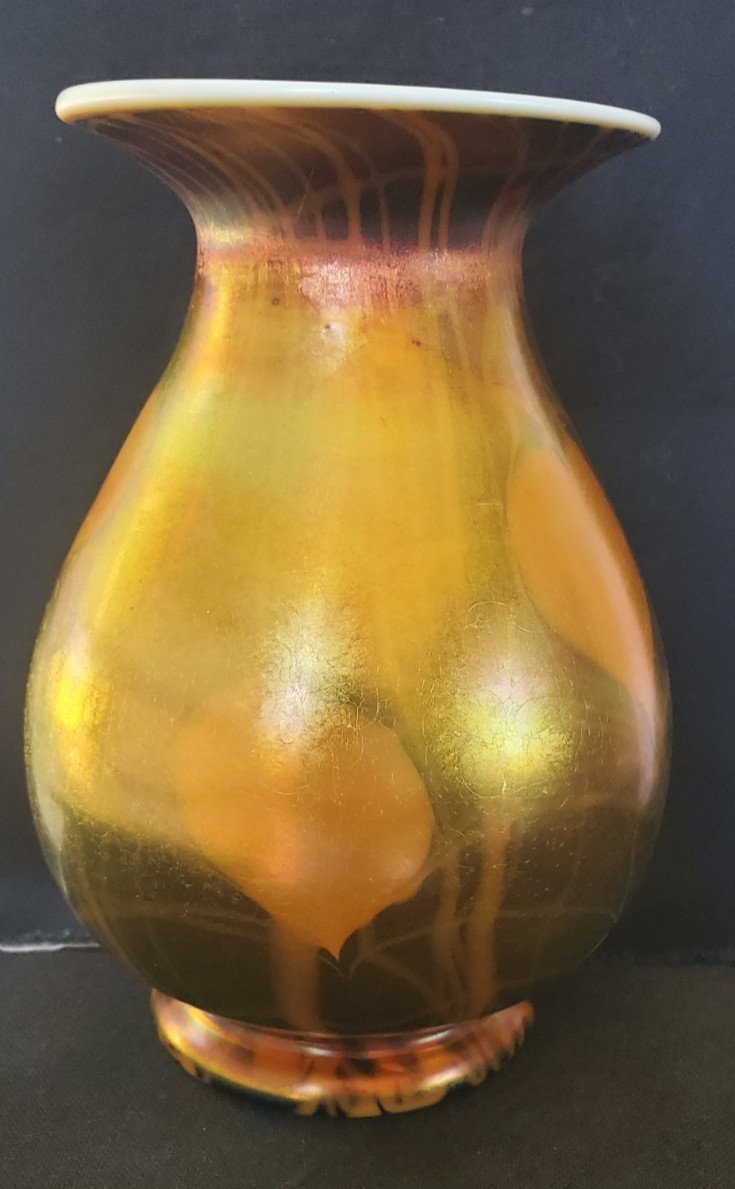 Vintage Imperial Freehand Vase W09 L08