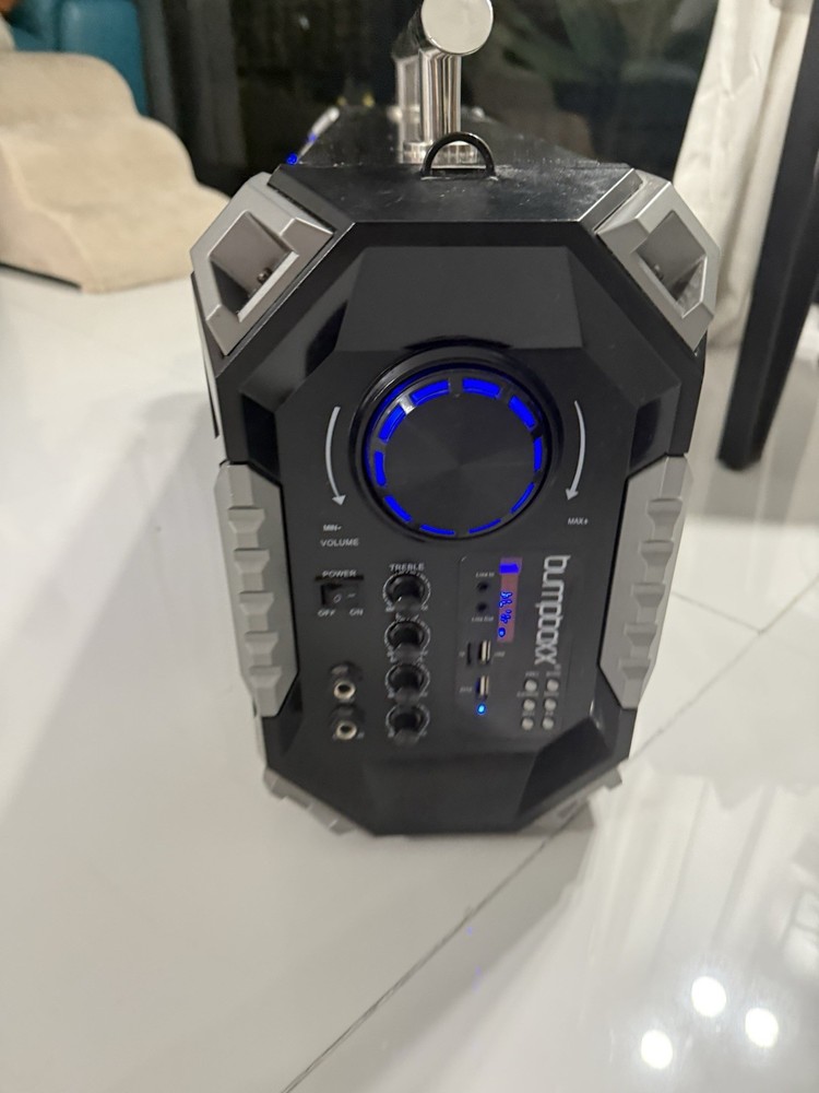 bumpboxx Flare8 Boombox Bluetooth USB Remote Microphone Aux Input Black Silver