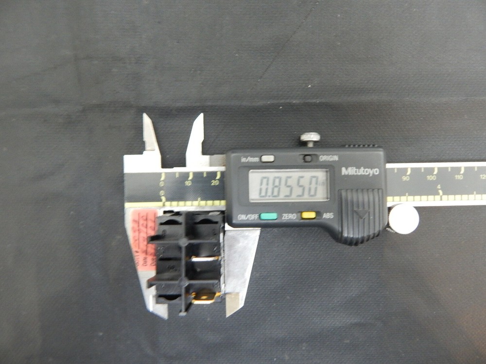 DREEFS 2WIXII/5143 RECTANGULAR ROCKER SWITCH 16A 250V BLACK - FAST SHIPPING