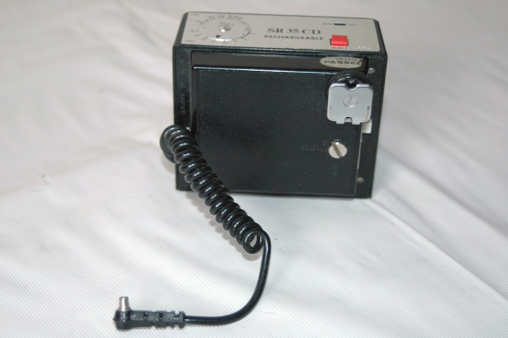 Camera Flash Gold Crest Sr 35 Cd Rechargeable Flash Unit For SLR 35mm Camera
