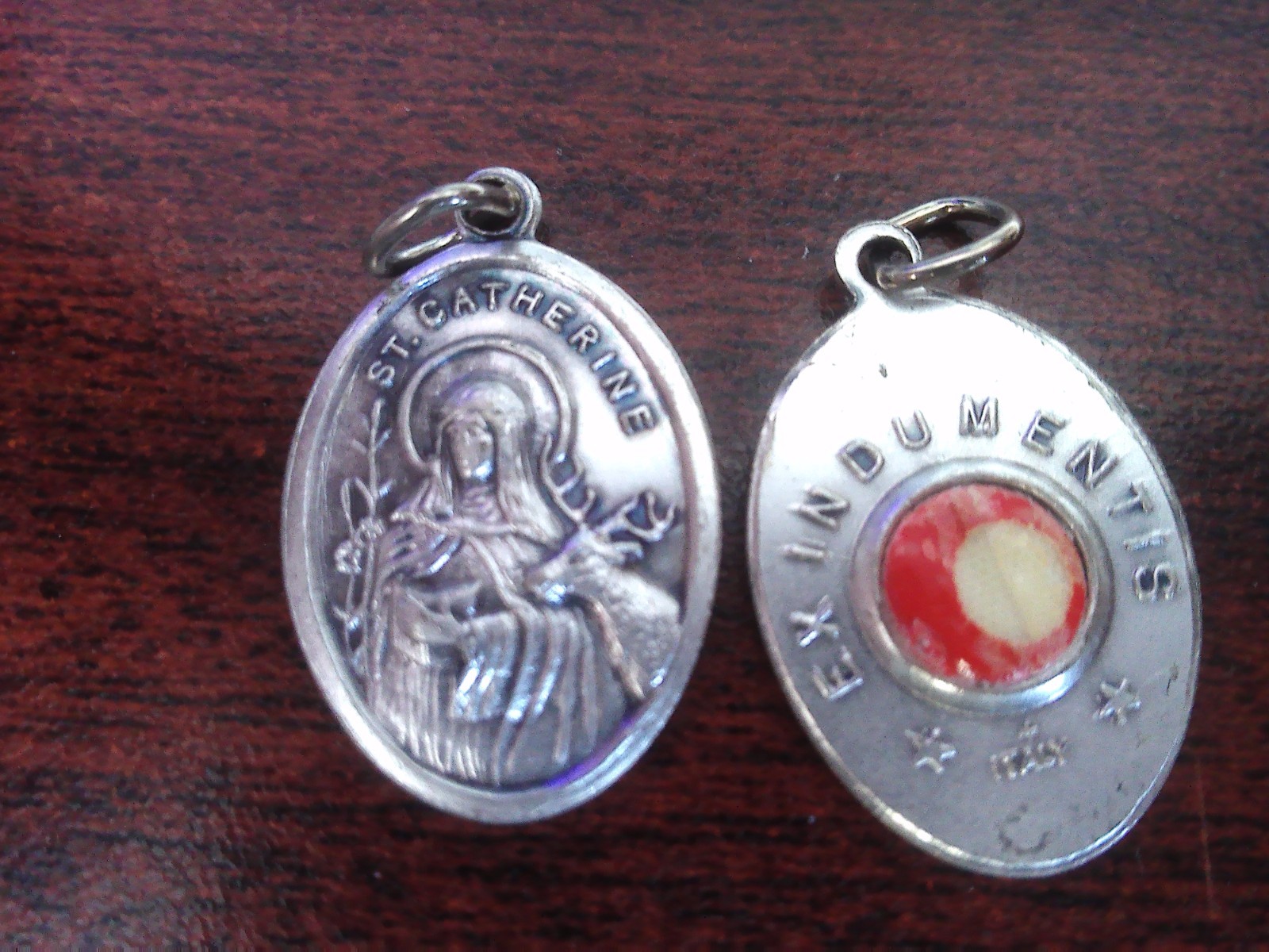 Saint Catherine of Siena relic medallion Ex Indumentis Doctor of the Church