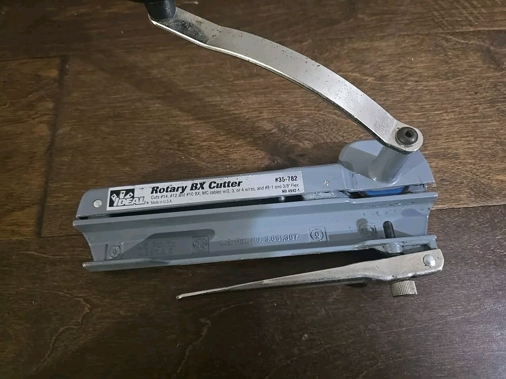 Ideal 35-782 Rotary BX Cutter