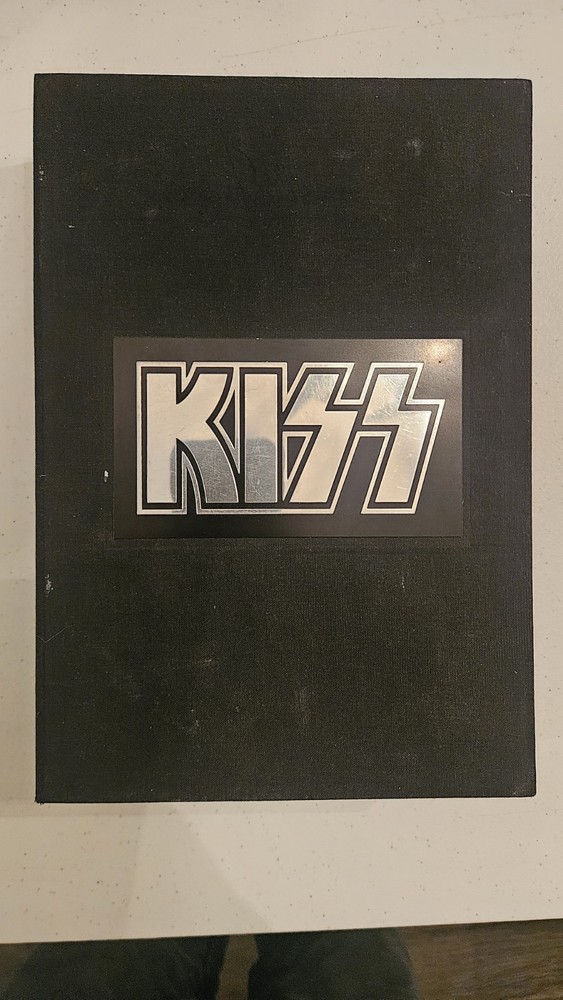 KISS The Definitive Collection Box Set Complete ~Book + 5 CDs 2001 Pre Owned