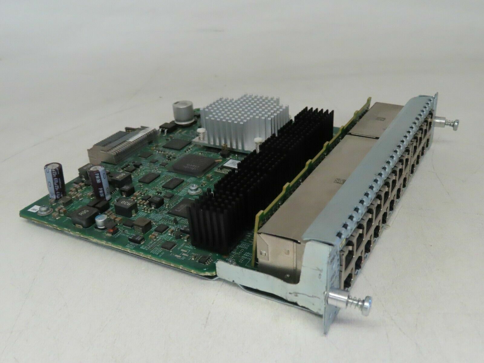 Cisco SM-X-ES3-24-P 24-Port GbE POE+ Capable Layer 2/3 LAN SM-X EtherSwitch MOD