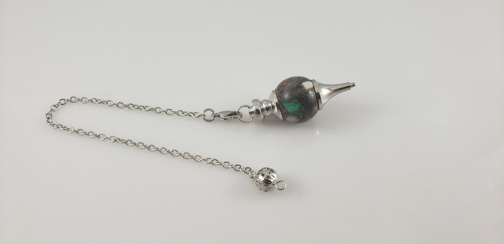 Aoneitem Malachite Gemstone Stone Point Healing Chakra Divination Pendulum