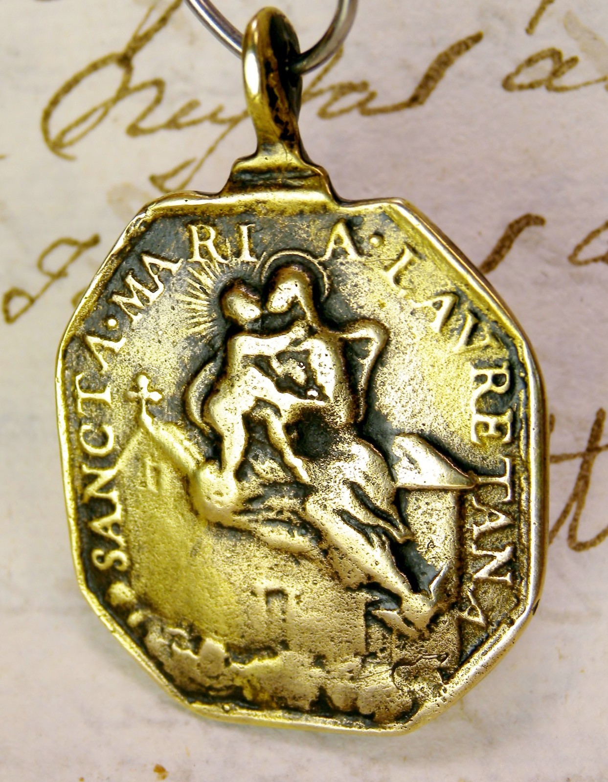 ANTIQUE 17TH CENTURY ST. MICHAEL MOTHER MARY BABY JESUS LORETO PILGRIMAGE MEDAL