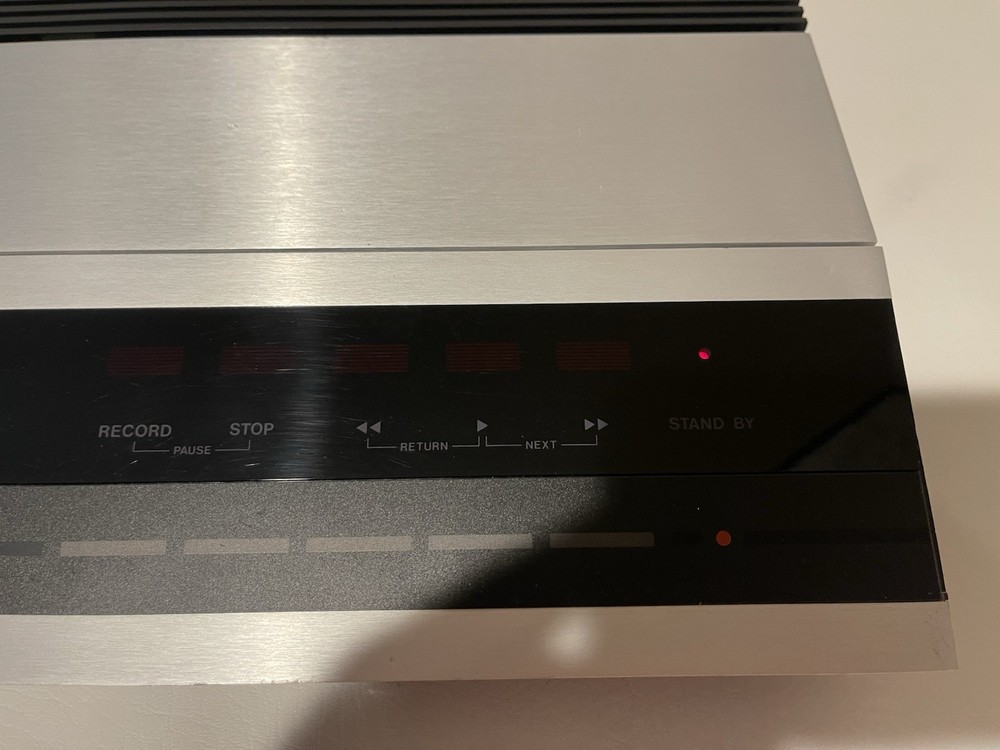 Bang & Olufsen Cassette Deck Model Beocord 2000 Type 2923 Clean - Read!