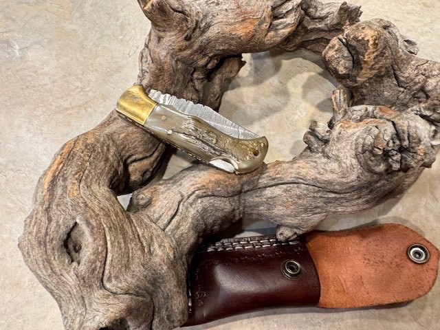Swee Damascus folding blade knife w/ Rams horn handle, lock back blade & sheath
