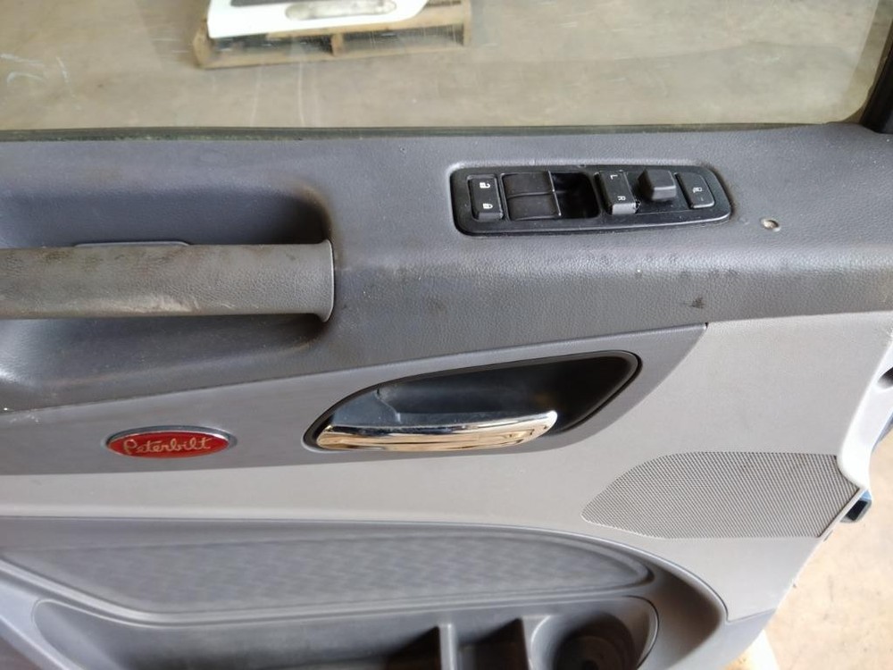 For 2015 PETERBILT 579 2013-2026 DOOR ASSEMBLY , MD