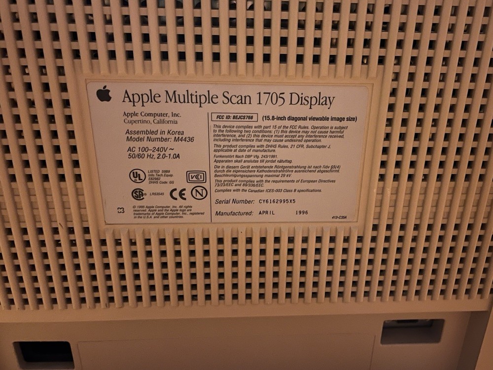 VINTAGE Apple Multiple Scan 1705 Display 1995 TESTED