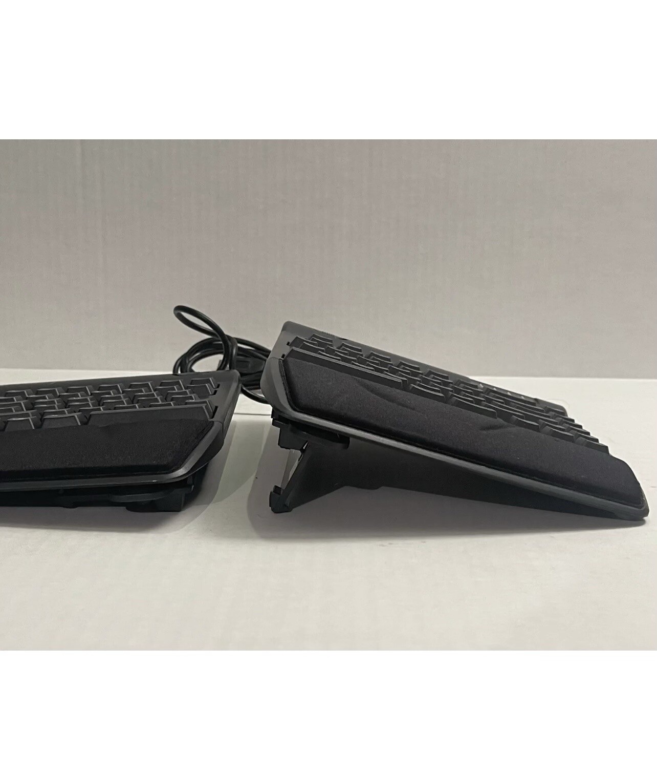 Kinesis Freestyle 2 Ergonomic Split Keyboard KB800, Lifters & Number Keypad