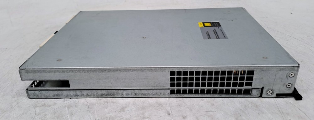 Netapp 111-01070+A0 IOM6 6GB Controller Module