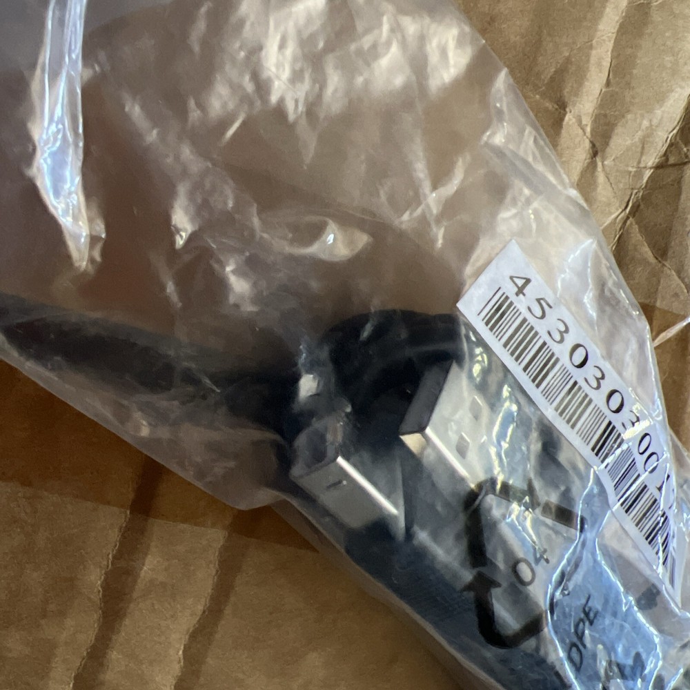 453030300170R USB A to USB B Cable