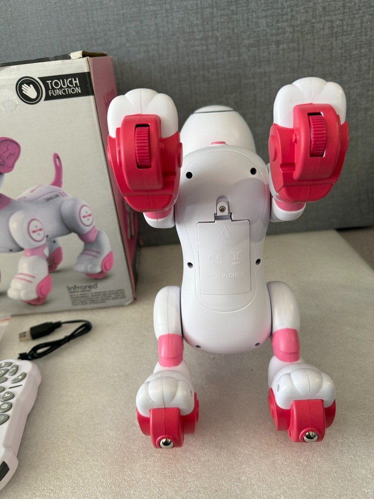 Remote Control Robot Dog Programmable Smart Interactive Stunt Tricks Brand New.