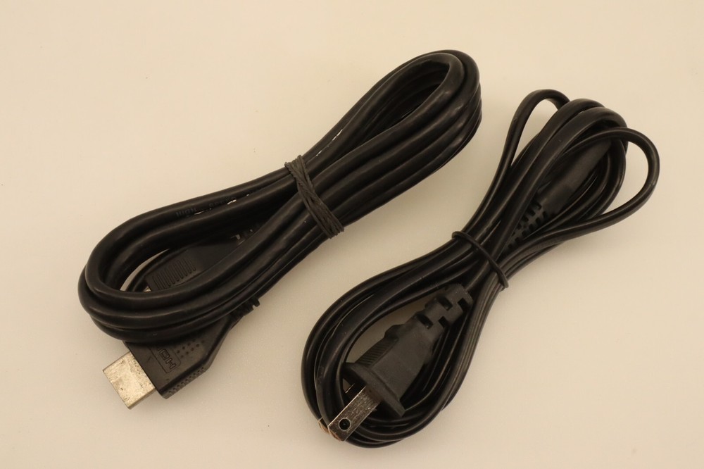 Apple TV 3rd Generation A1469 + Remote & Power Cable