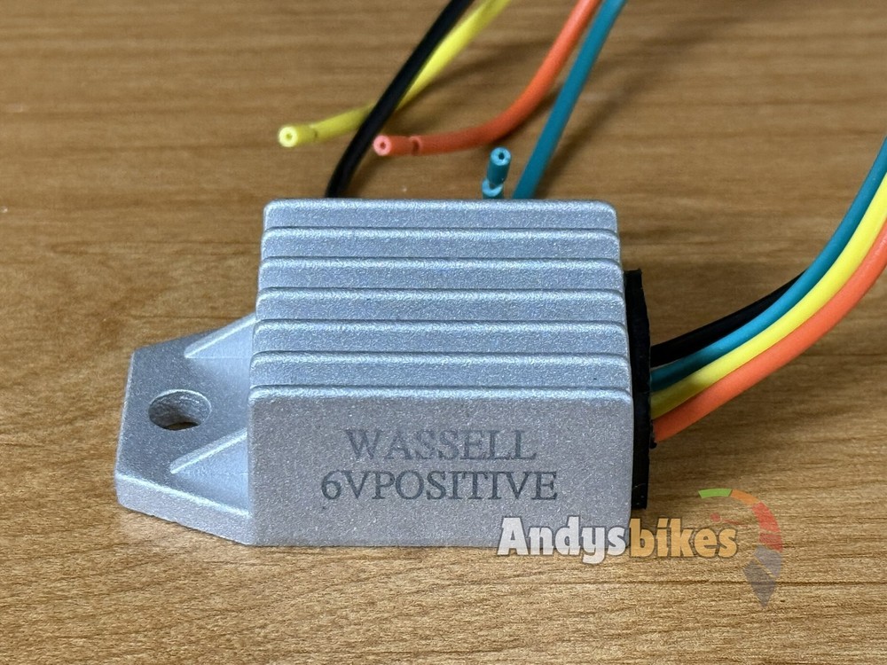 Wassell 6V Positive Earth Solid State Dynamo Regulator MCR2 RB108 E3L E3N