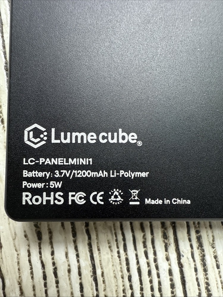 Lume Cube Panel Mini Full Spectrum Bi-Color LED Light