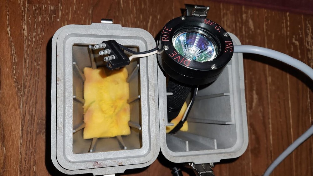 underwater scuba dive light flashlight torch