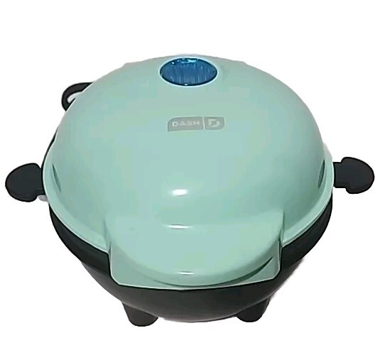 Dash Mini Bundt Cake Maker In AQUA Retro Model DBCM100GBAQ04 Easy To Bake