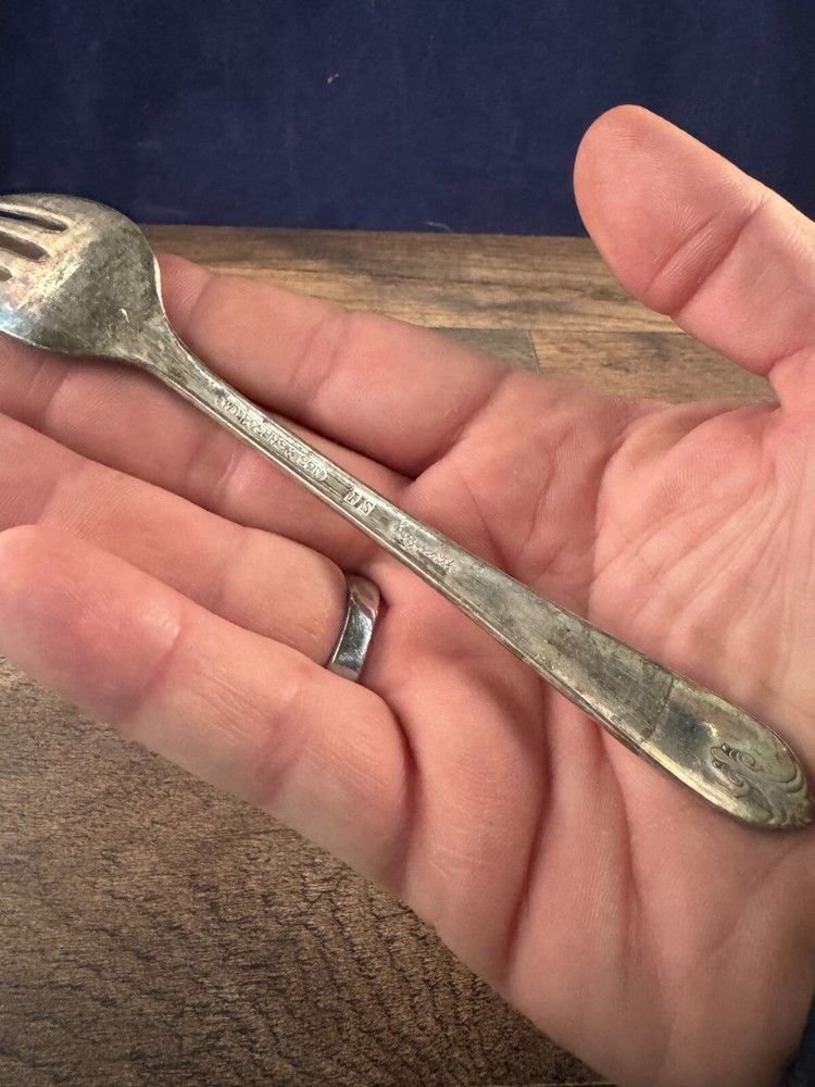 Salad Fork Wm Rogers & Son Exquisite Pattern Silverplated