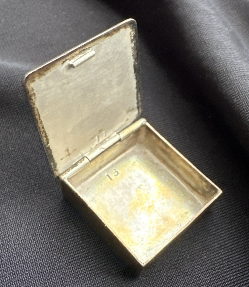 Tiny Antique Hand Made Etched Hinged Sterling Silver Snuff Box Pillbox 7/8"