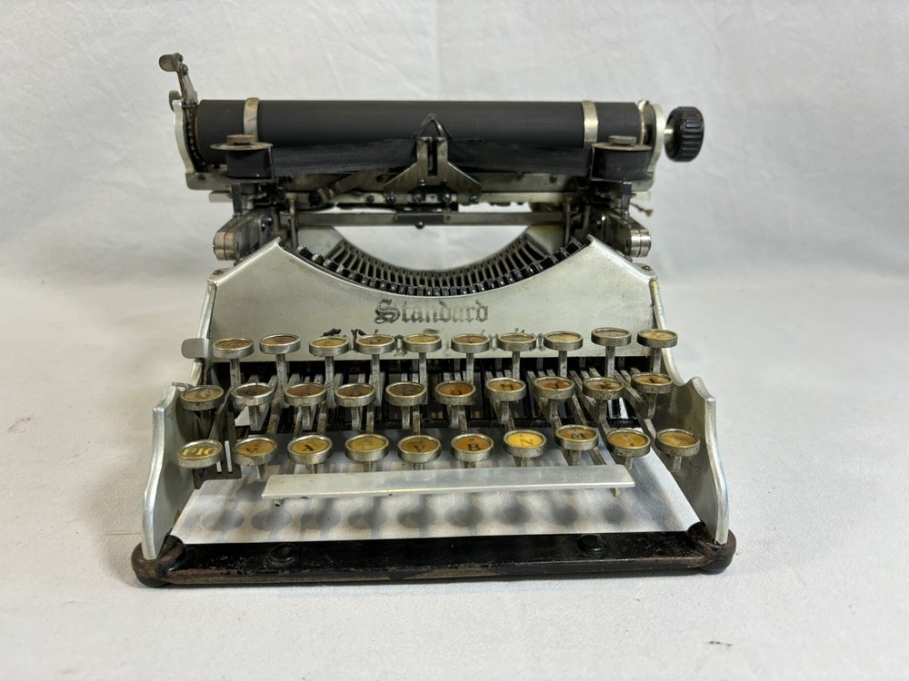 Standard Folding Typewriter 1910s