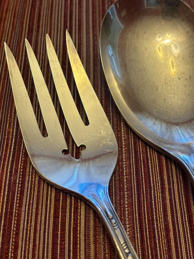 WM Rogers A1 Plus Oneida LTD Silverplate Meadowbrook Serving Spoons & Fork Pie