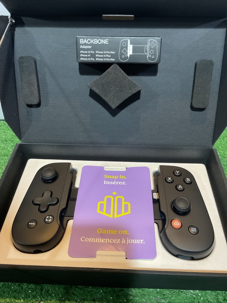 Backbone One Mobile Gaming Controller For iPhone Excellent Condition Plays Well