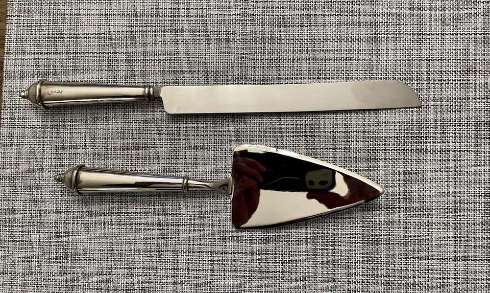 Towle Silver Tone Wedding  Cake Server 2pc set