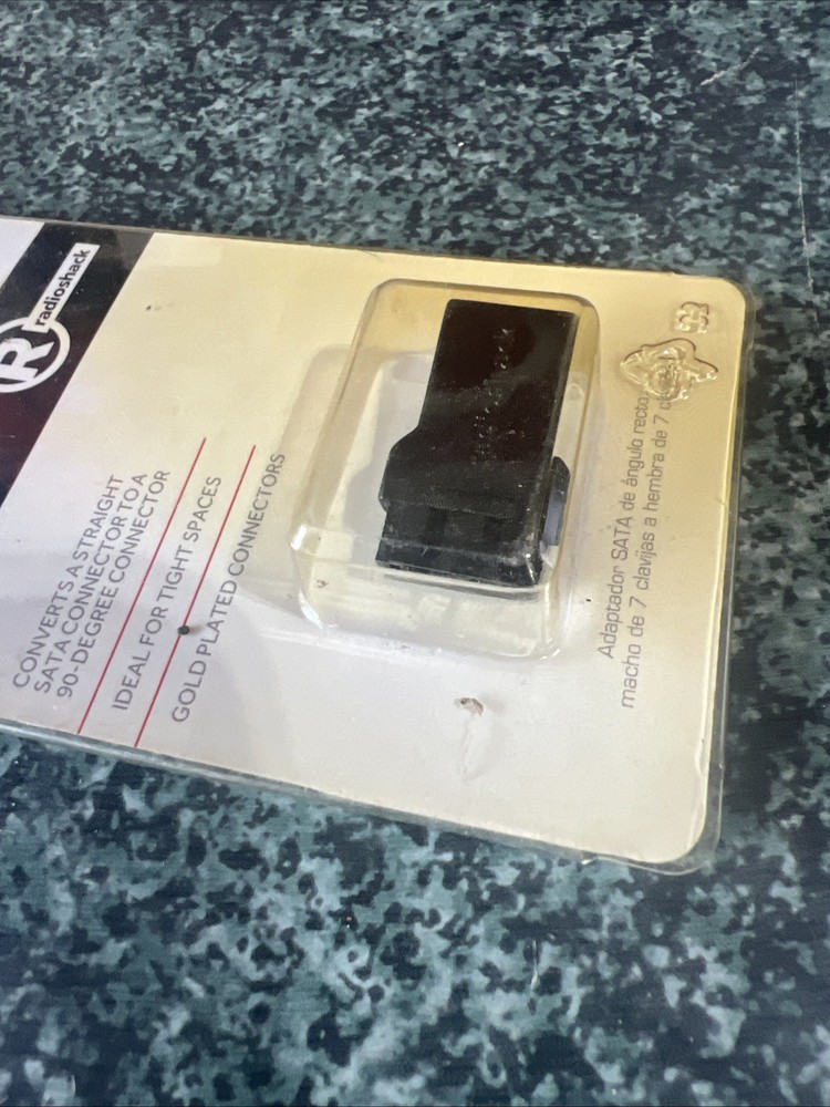 RadioShack Right Angle SATA Adapter - Adapter -