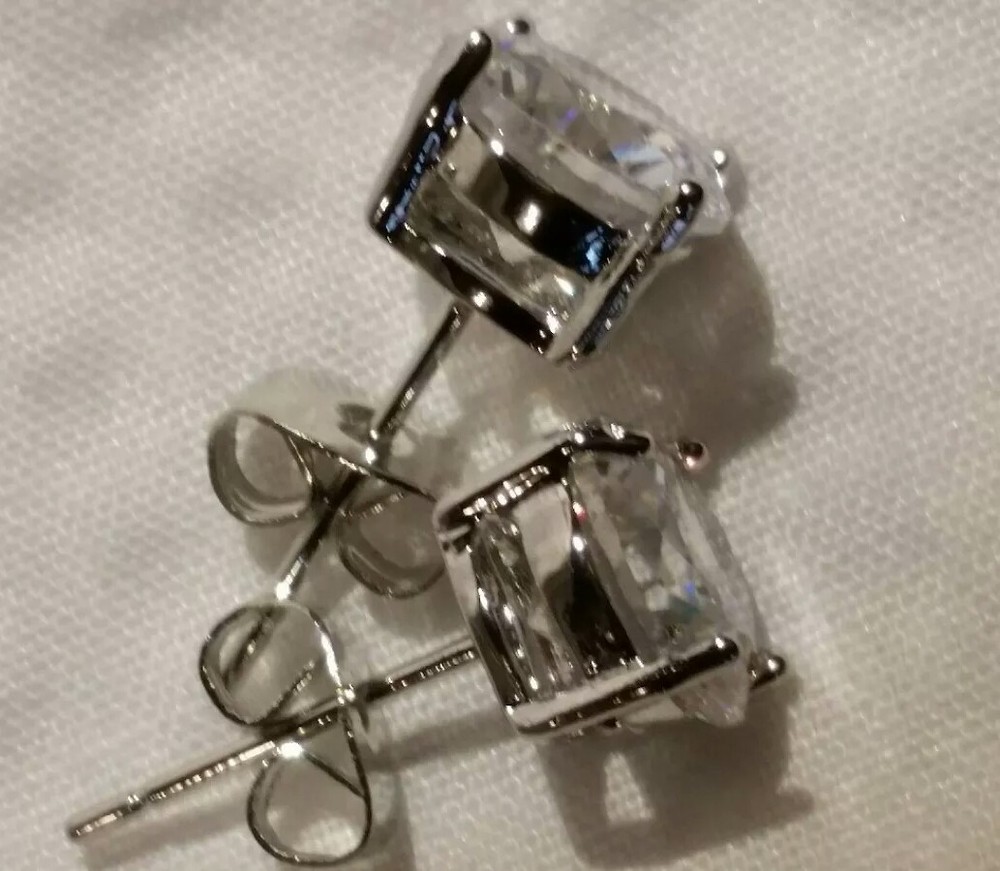Brilliant Rhinestone Stud Earrings