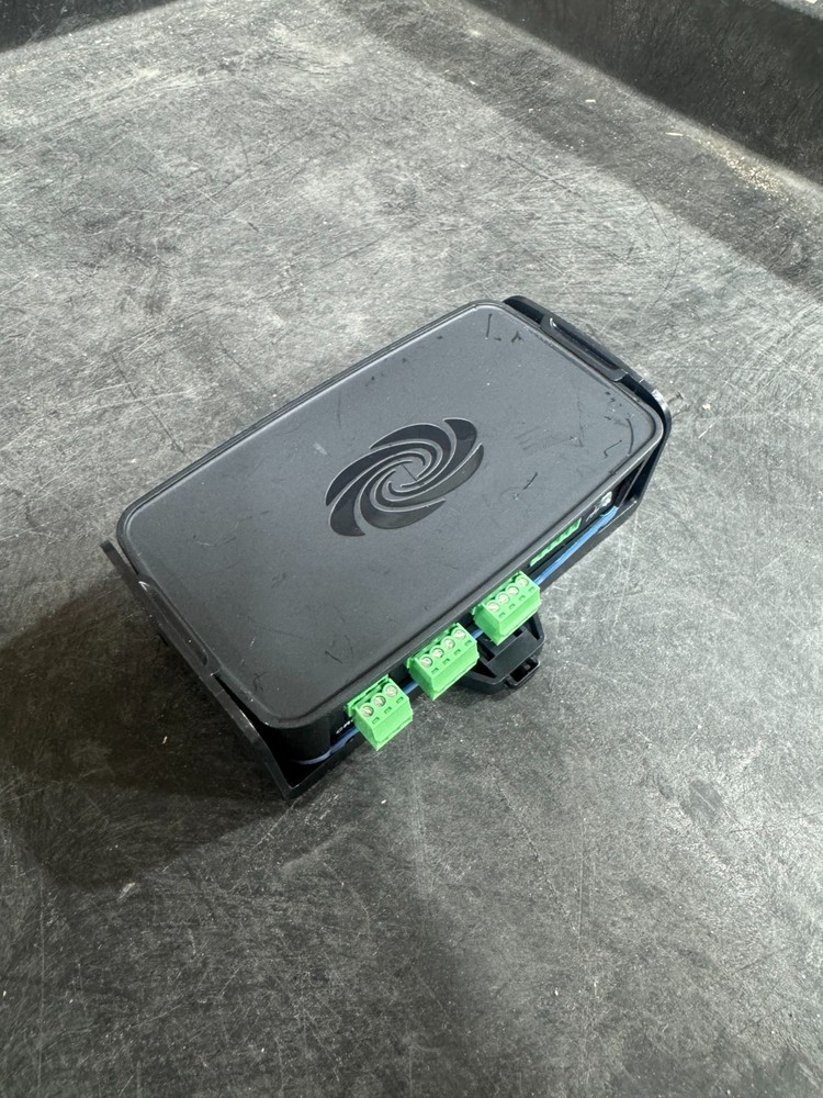 Crestron RMC3 Room Media Controller w Mounting Bracket