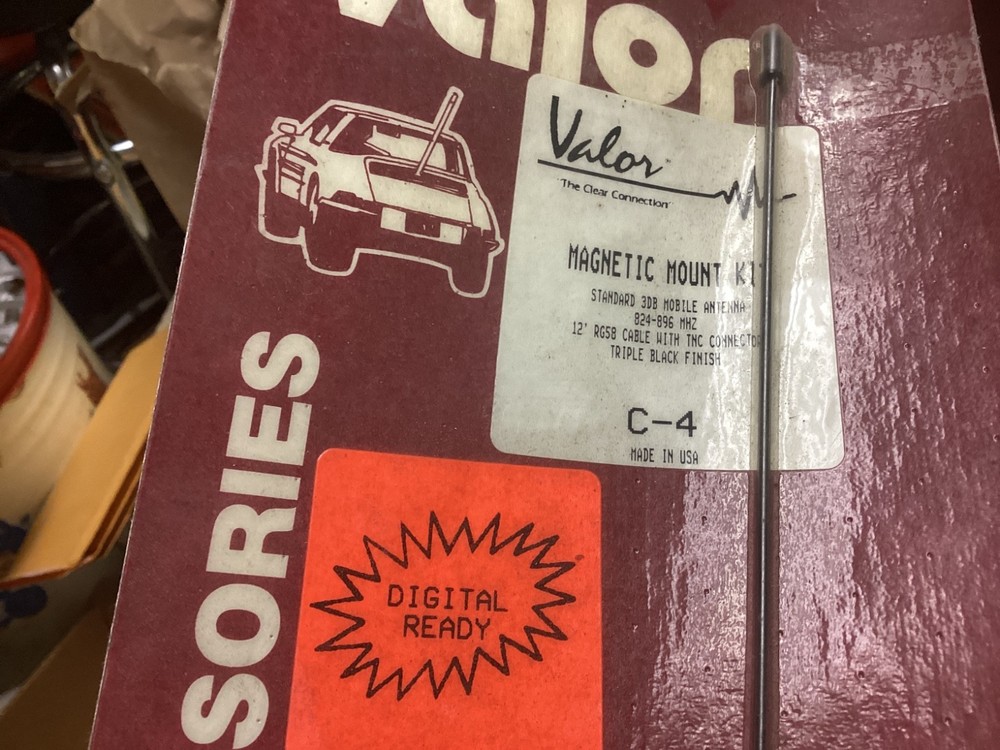 Valor C-4 Magnetic Mount Kit CB Antenna