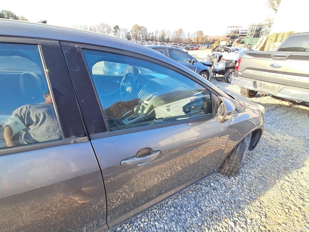 Info-GPS-TV Screen Front Display 4.2" Screen With Sync Fits 12-14 FOCUS 4871845