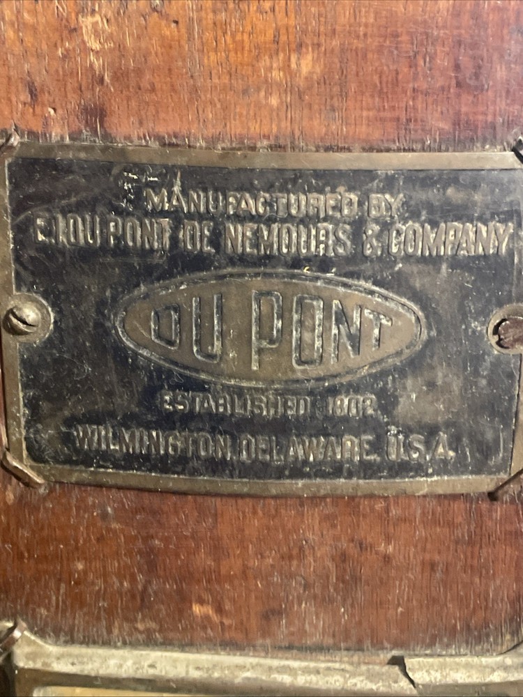 ANTIQUE ''DU PONT'' BLASTING MACHINE NO. 2