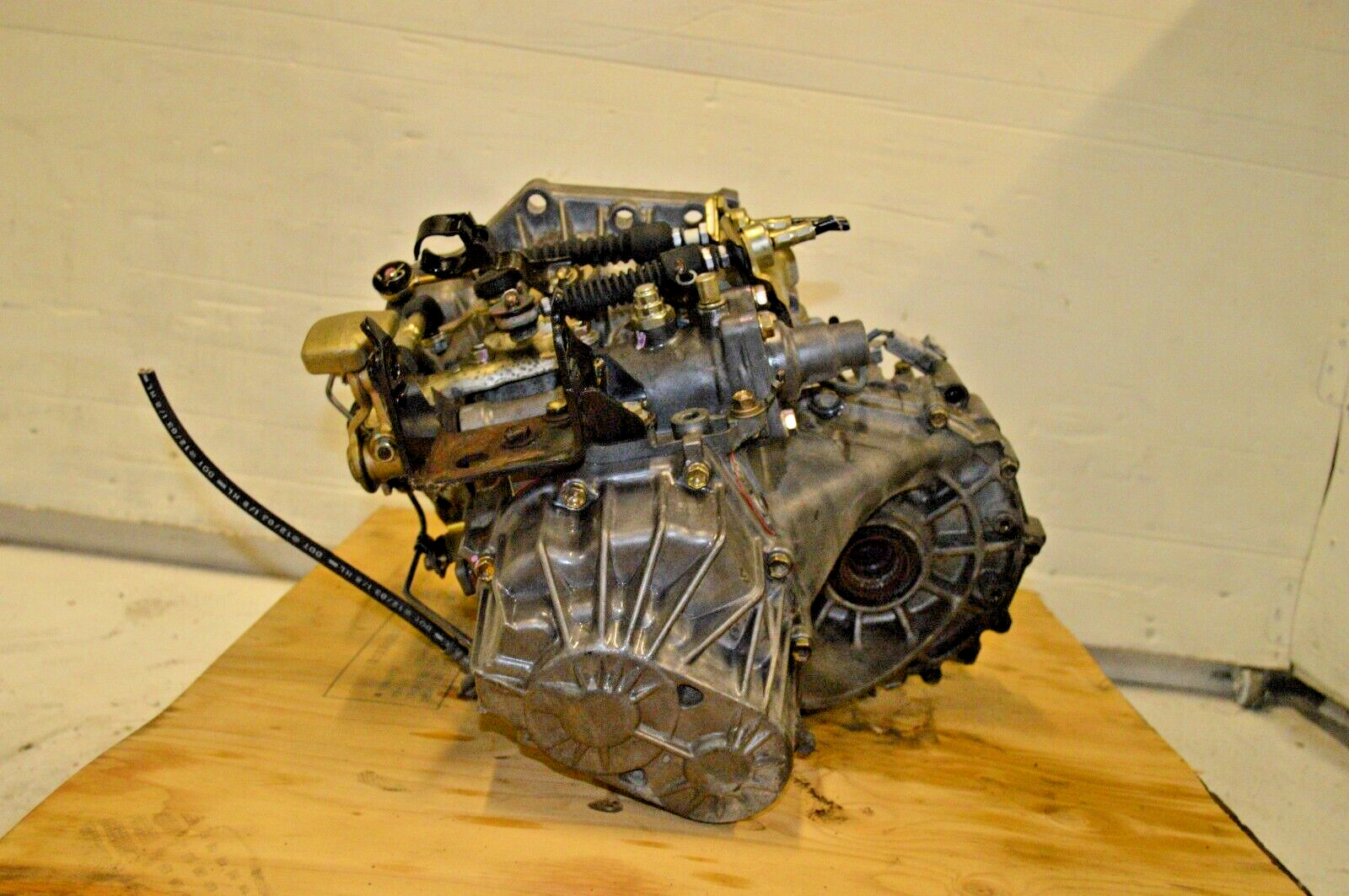 JDM 2000 2001 2002 2003 2004 2005 TOYOTA CELICA GTS 1.8L 2ZZ-GE 6SP MANUAL TRANS