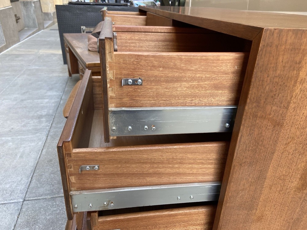 Jens Risom Mid century Modern Walnut Credenza Sideboard Unmarked