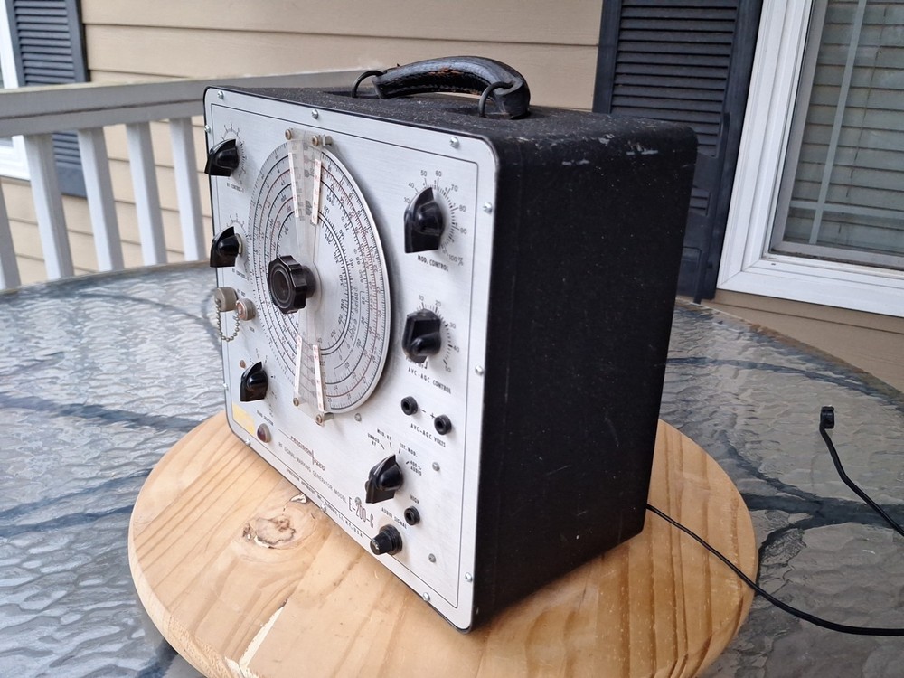 Vintage PRECISION PACO E-200-C RF SIGNAL-MARKING GENERATOR Untested