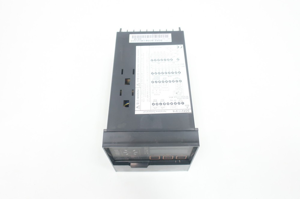 Yamatake DCP2160DK09E00300 Temperature Controller
