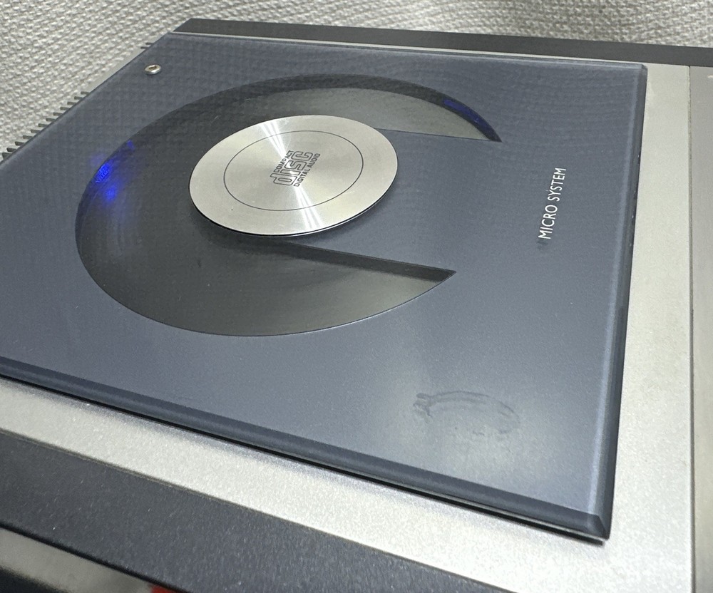 Philips MCM 704D micro audio system - TESTED and WORKS, No REMOTE..((A-3))