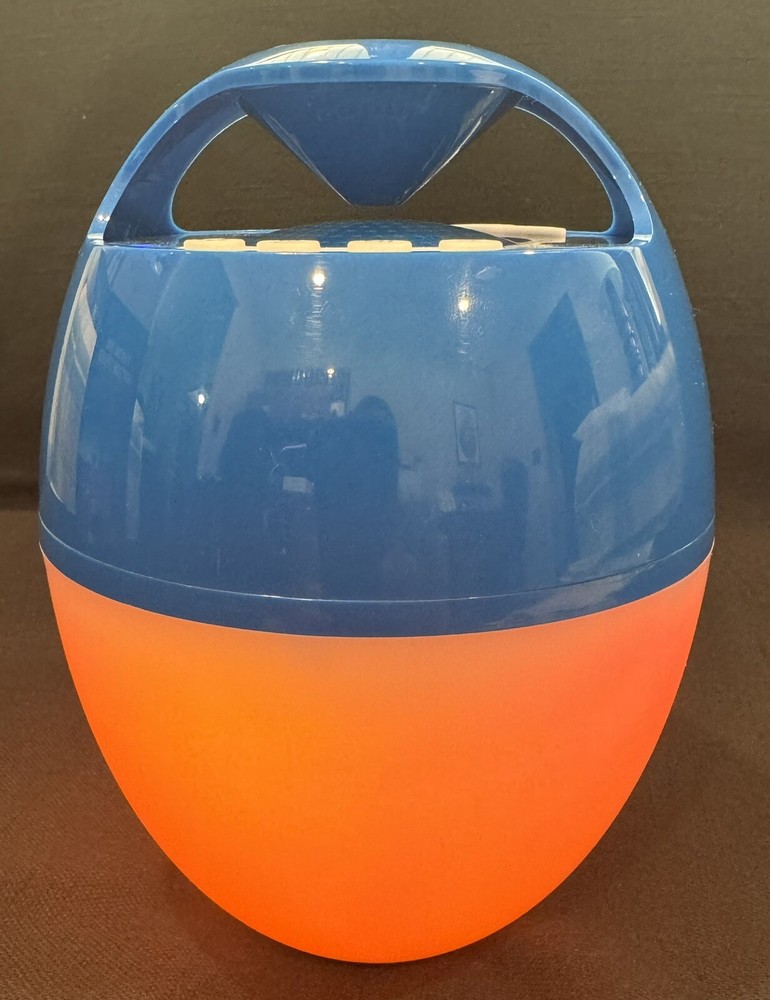 Floating Pool Bluetooth Light Show Speaker Kingsom CT602